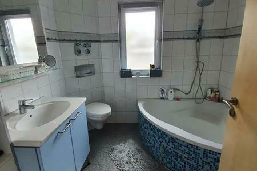 Badezimmer EG