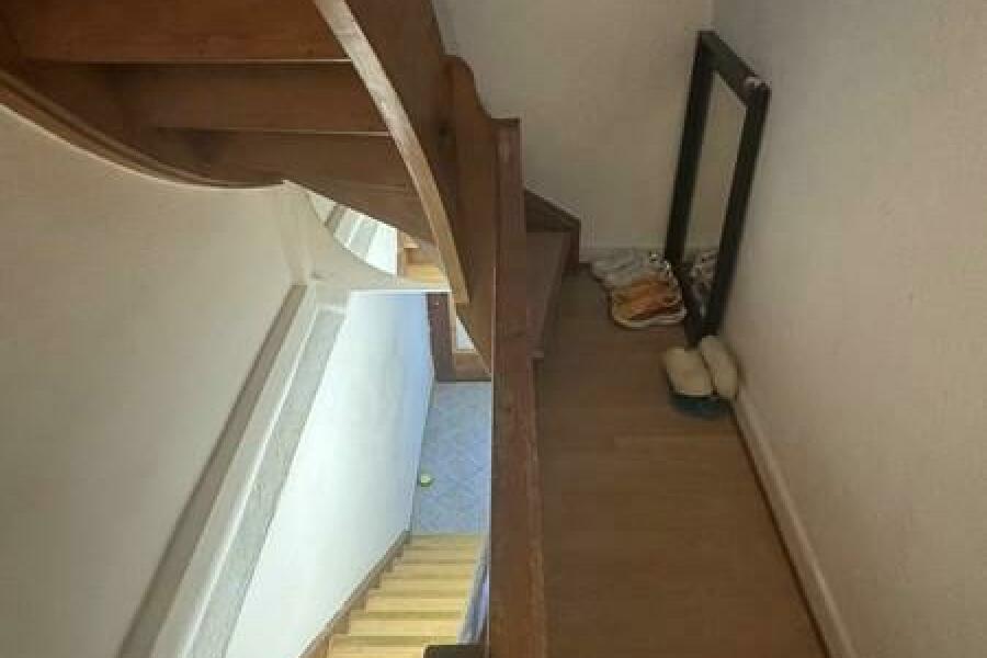 12 Treppenhaus von oben