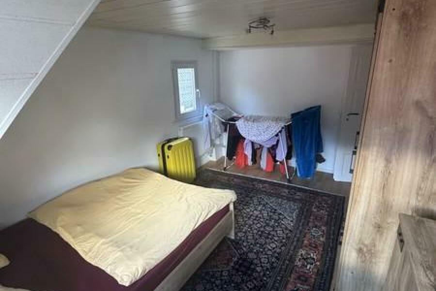 22 Schlafzimmer