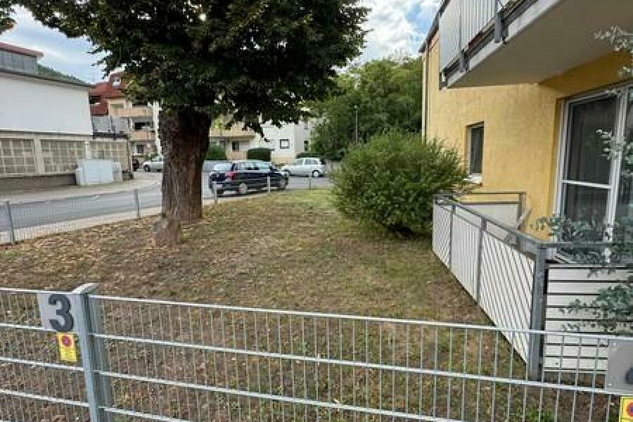 3 Balkon mit Erweiterungsmöglichkeit als Terrasse