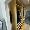 32 begehbarer Kleiderschrank