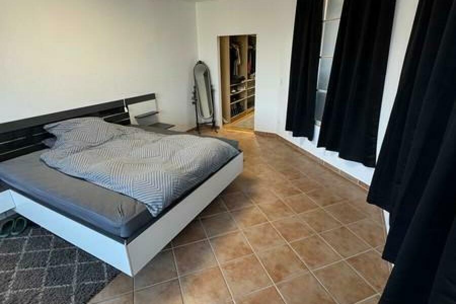 30 SZi mit Zugang zum Ankleideraum