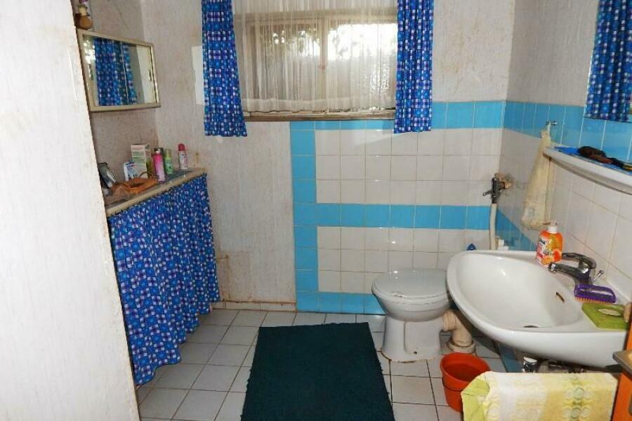 Toilette im KG