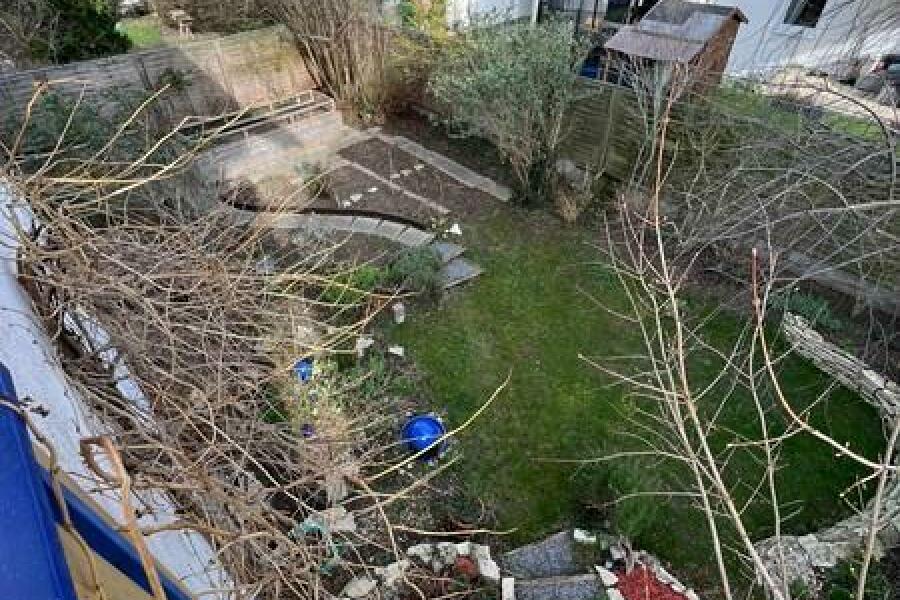 8a Blick vom OG zum Garten
