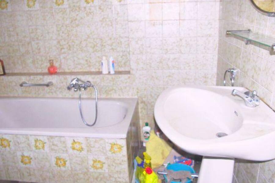 17 - EG Bad mit Wanne