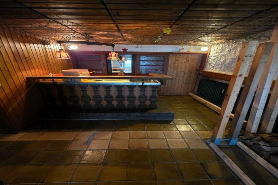 Keller Bar 1