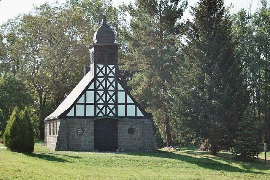 Jämlitz Kirche