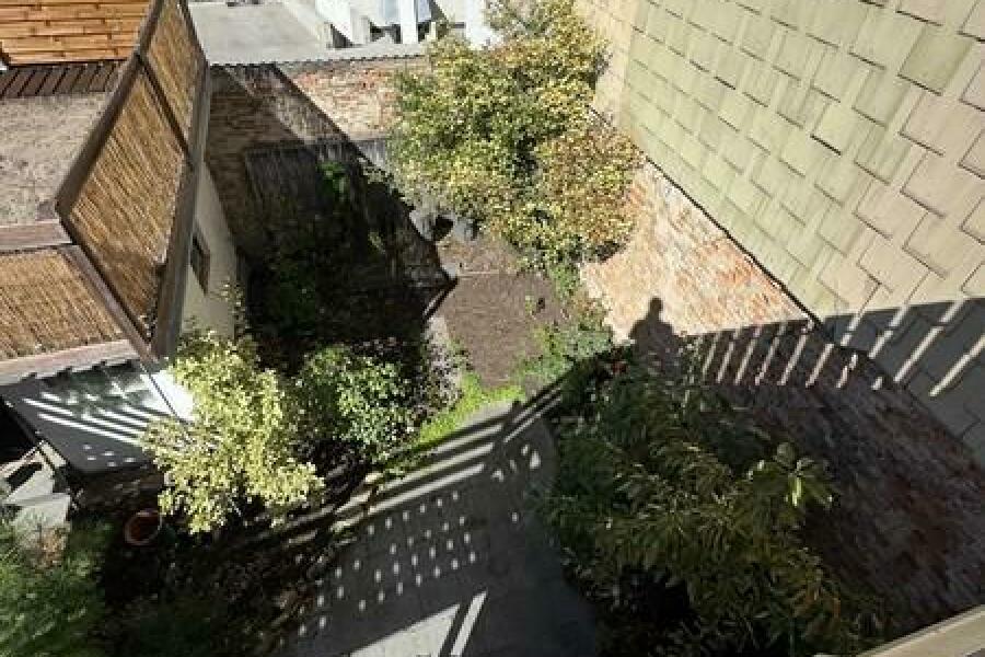 35 Garten von Terrasse aus gesehen