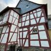 8 gepflegtes Fachwerk