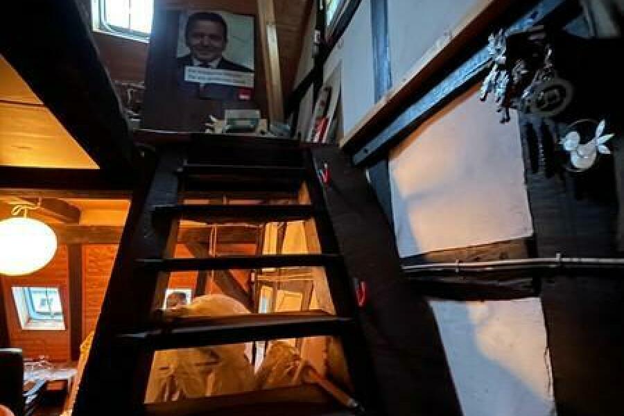 31 Treppe zum zweiten DG