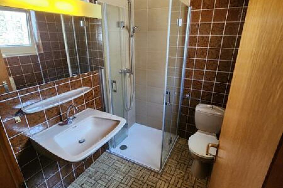 HB7-2 Bad -Schlafzimmer 1