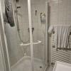 28 Dusche