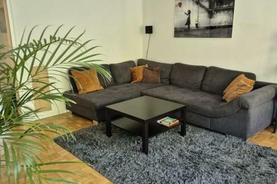 18 Wohnzimmer