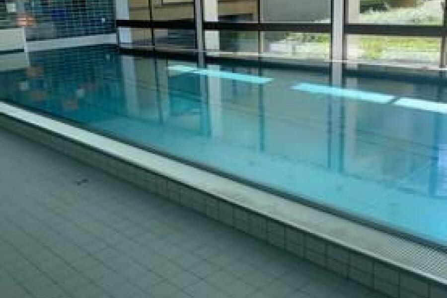 31 Schwimmbad