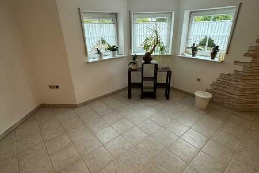 60 WoZi im KG mit Eßbereich