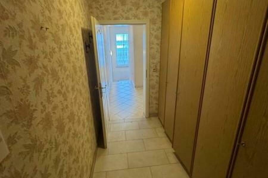 29a Ankleide von der anderen Seite blick ins Haus