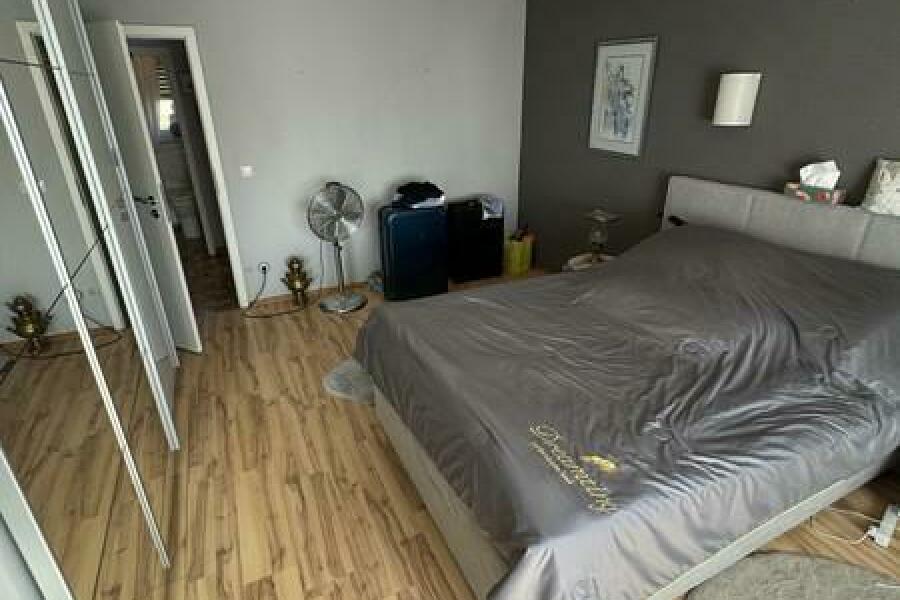 24 Schlafzimmer
