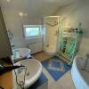 28 HH Bad - Eckbadewanne - DU