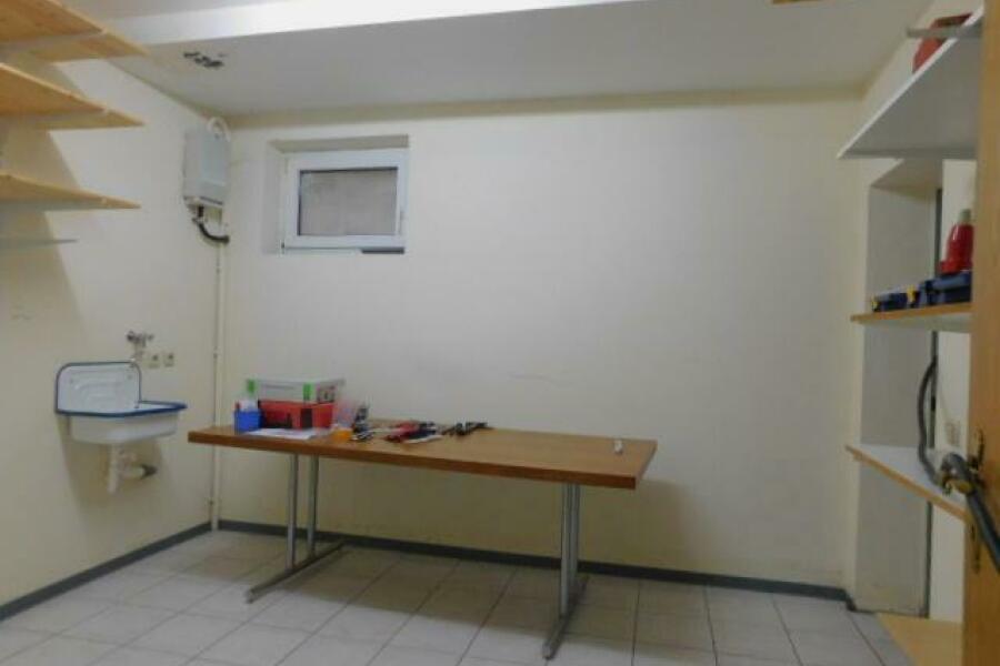 EB23 Kellerraum Tiefparterre