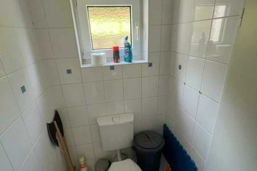 8 Gäste WC