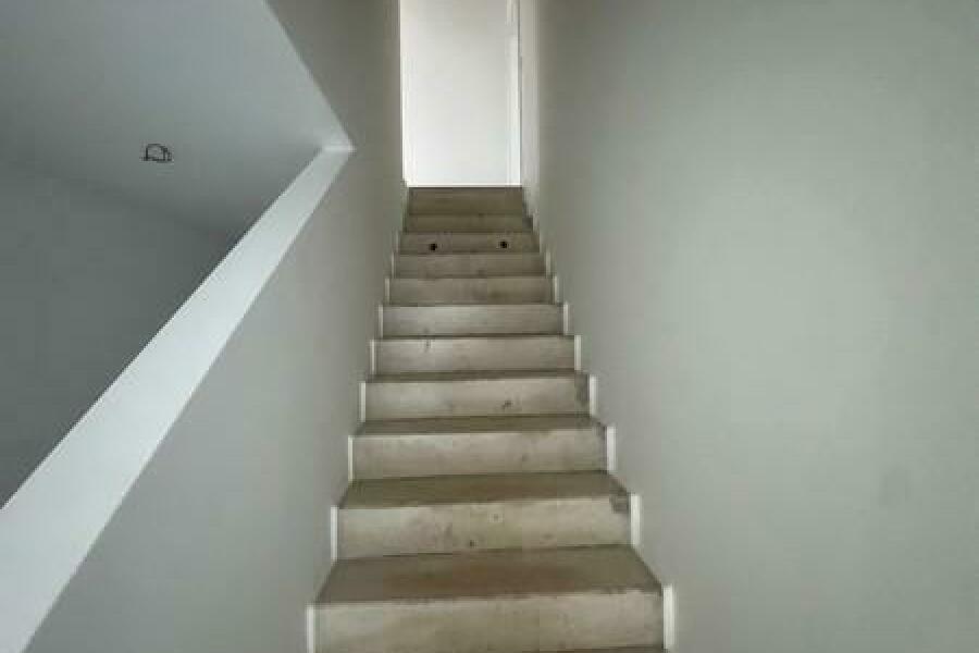 24a Treppe zum OG
