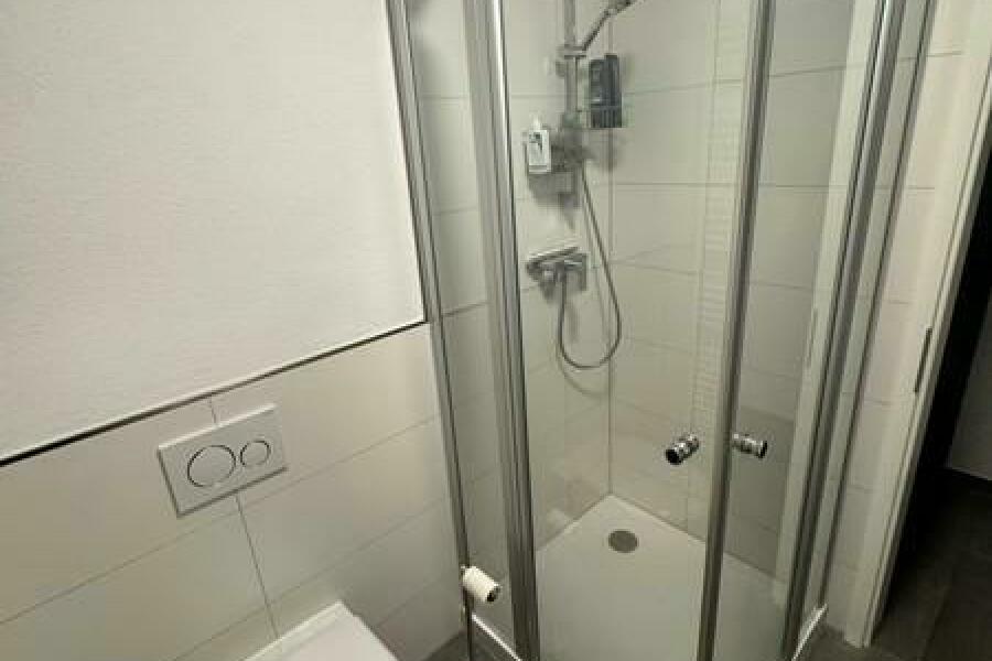 60 Bad Du WC im OG