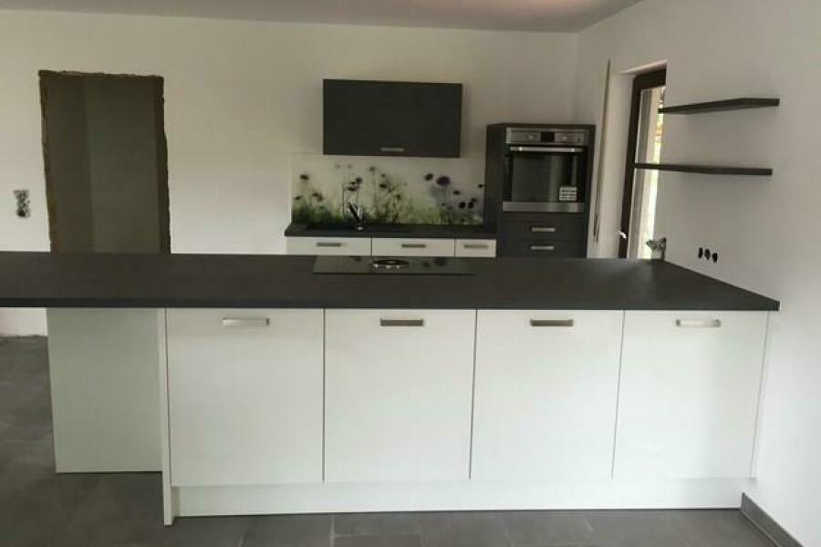 31 EBK im EG mit Pantrayzugang