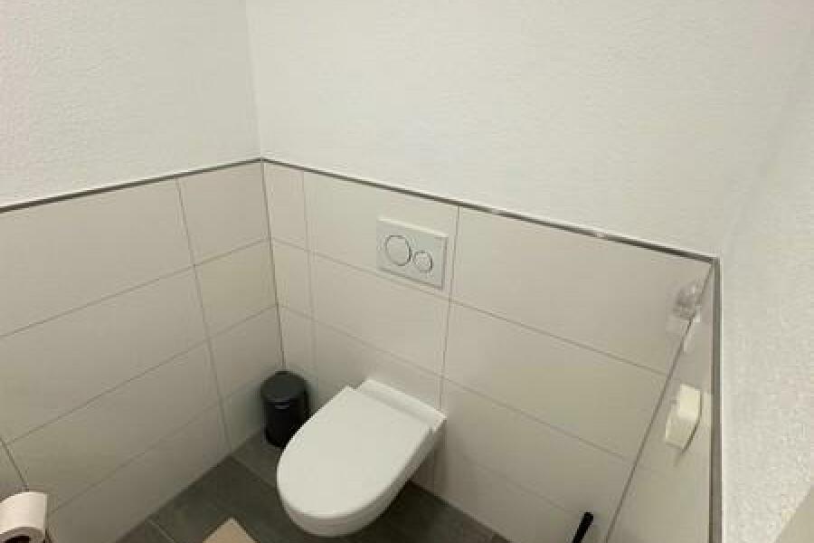 53 Gäste WC