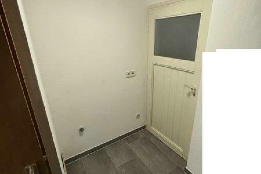 94 Außentür Appartement