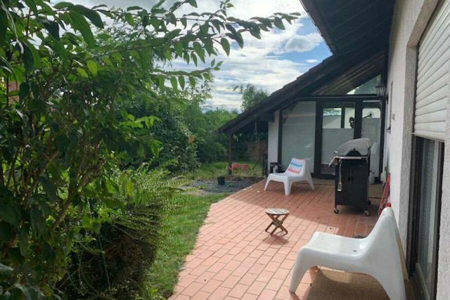 12 Terrasse mit Grill