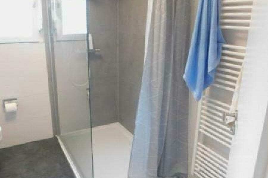 BB17 stufenlose Dusche