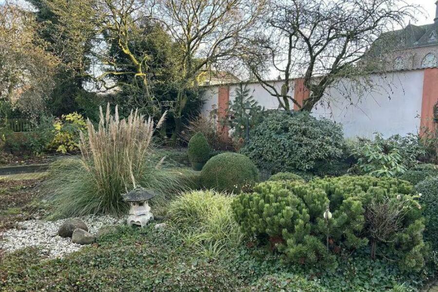 23 Garten rechts II