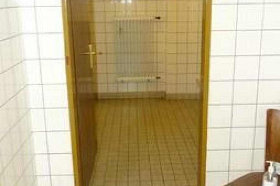 Eingang Toilettenanlage