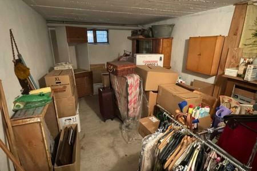 32 eigener Kellerraum