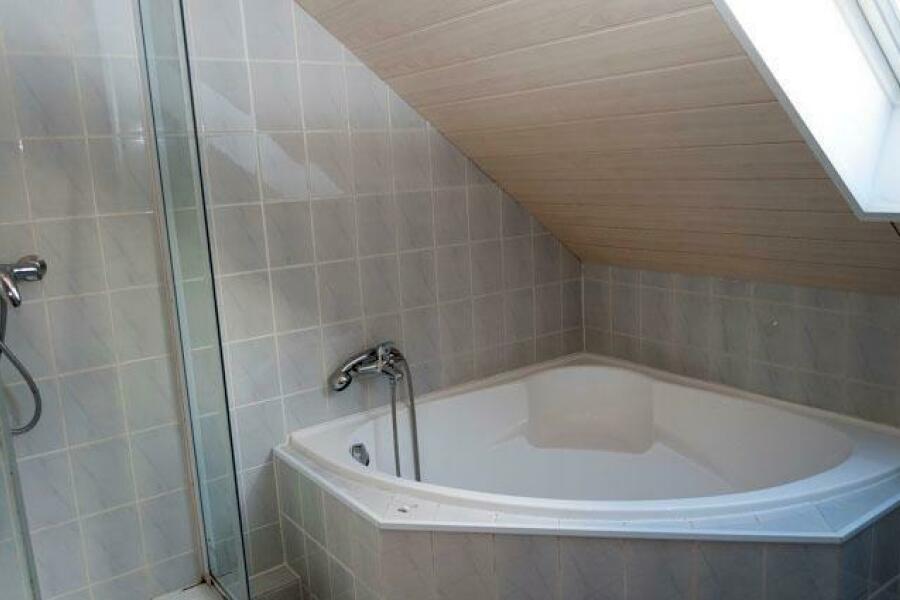 Badezimmer 1