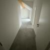 26 Flur im DG von Wohnungstür her