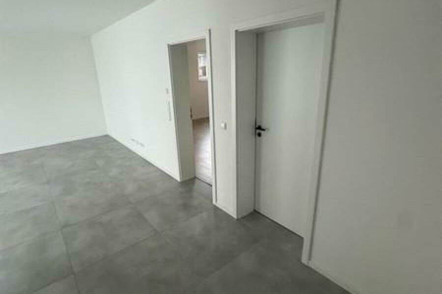 26 Impressionen aus den Wohnungen Bädern Balkonen