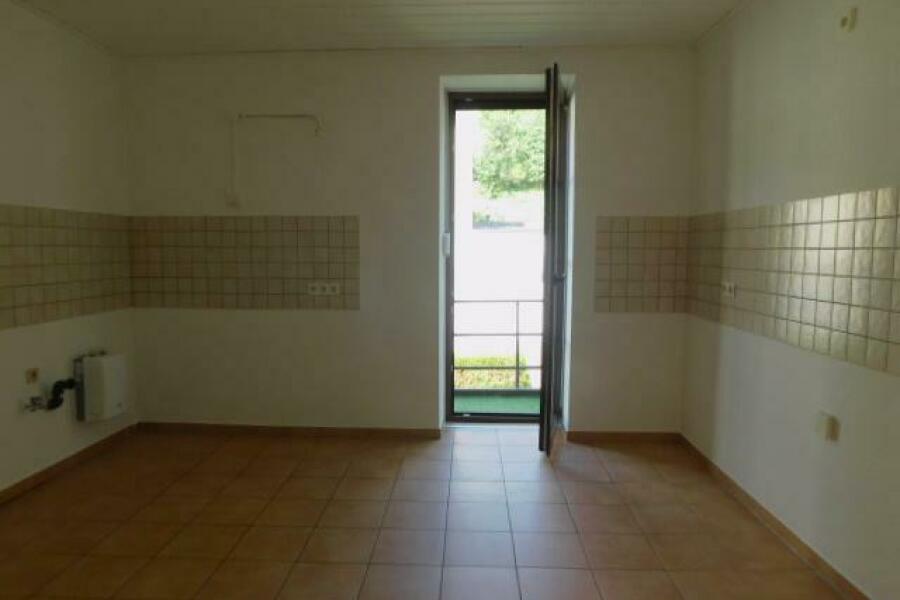 DB6 Küche-Zugang Terrasse