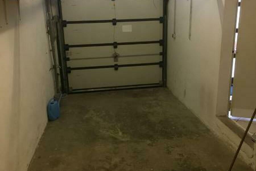 6 Garage