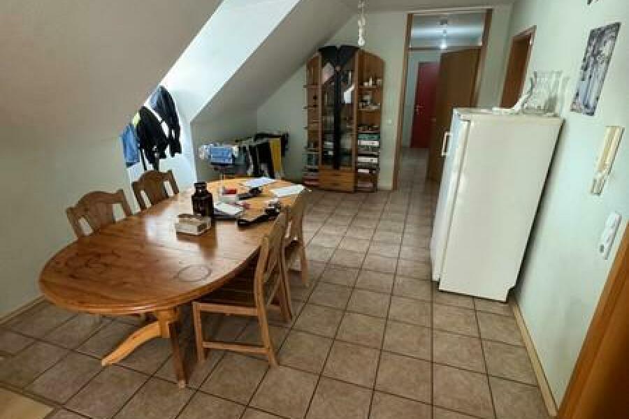 5 Eßzimmer