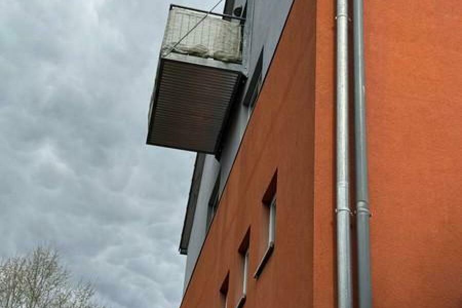 24 Balkon von außen