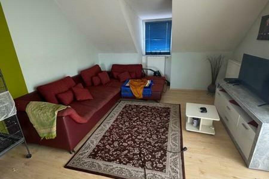 3 Wohnzimmer