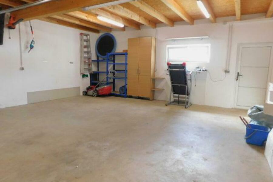 OB15-1 Garage
