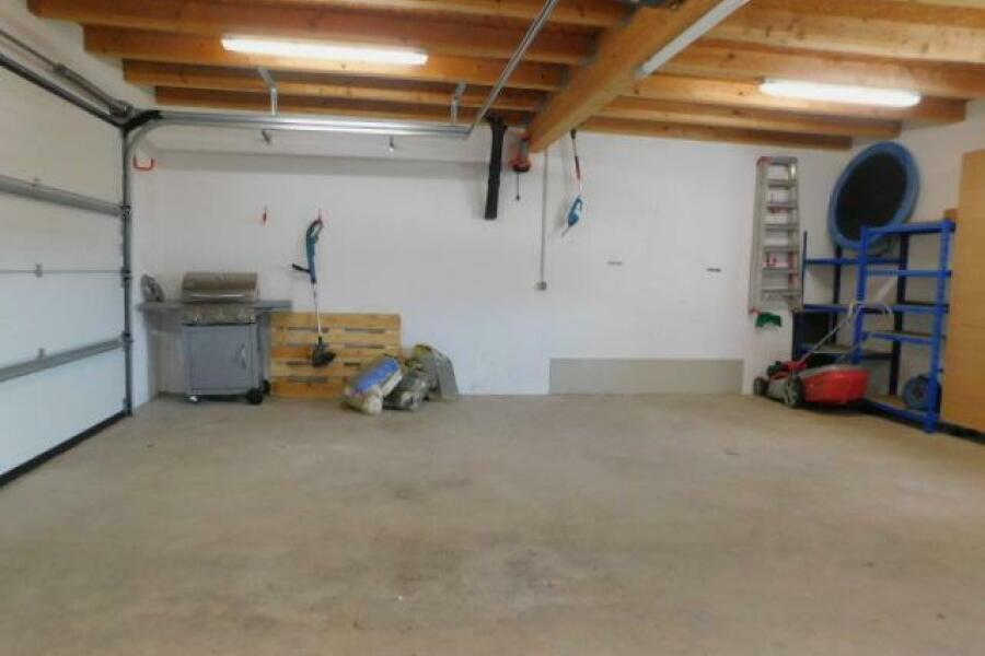 OB15 Garage