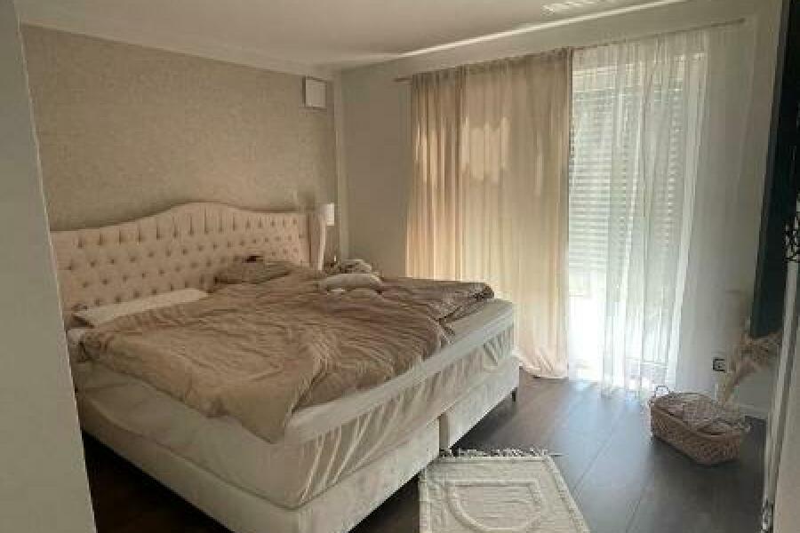 OB21 Schlafzimmer Eltern
