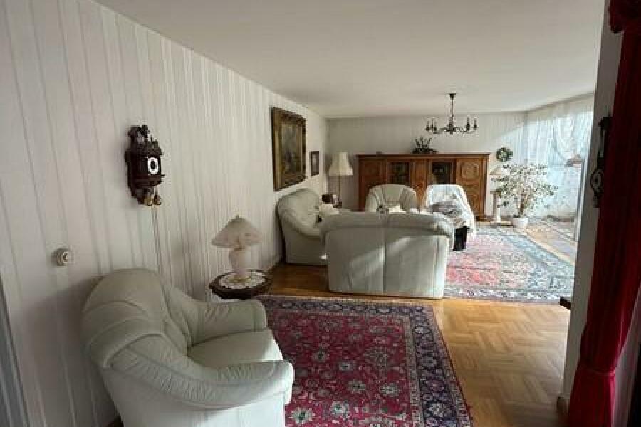 32 Wohnzimmer