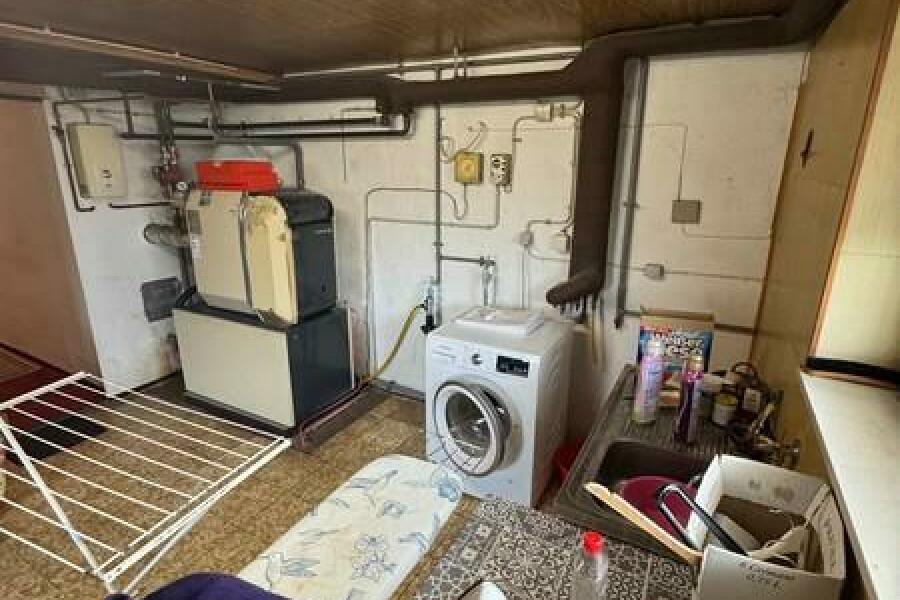 17 Heizung Technik Waschküche