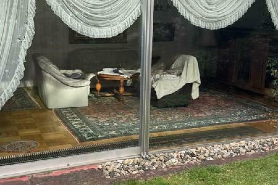 10 Gartenzugang Terrasse Wohnzimmer - eingelassene Heizung