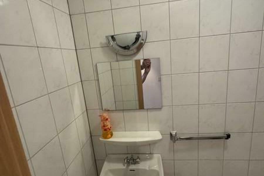 15 Gäste WC