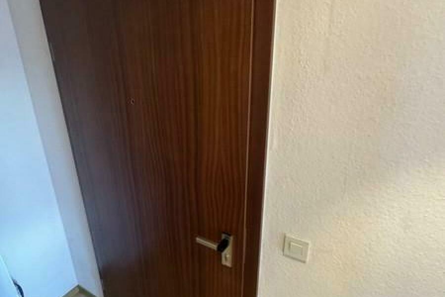 17 Eingang Wohnung